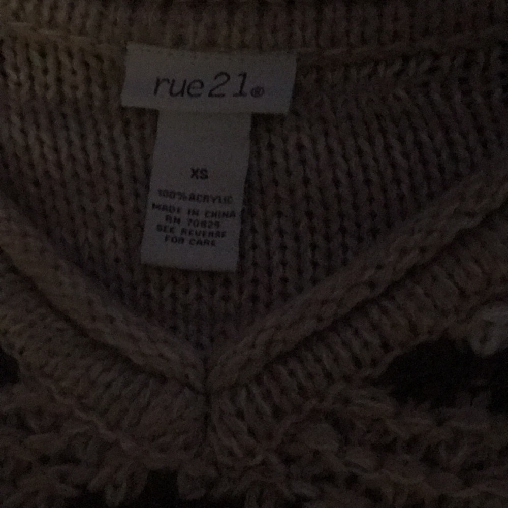Shirt - Picture 4 of 4